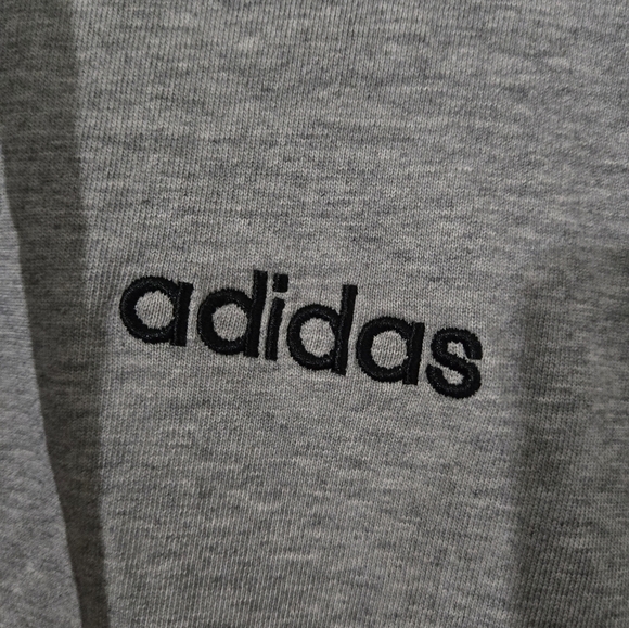 Medium Adidas Men's Heather Gray Hooded Pullover. - Picture 3 of 9